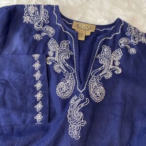 Peck & Peck Women's 12 Linen Navy V Neck White Embroidery Trim 3/4 Sleeve Blouse